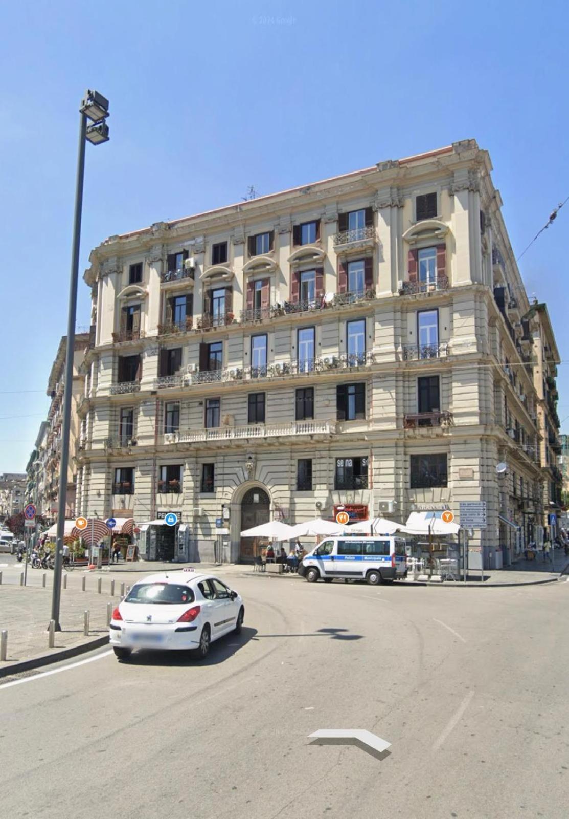 Atarooms Suites Napoli Екстер'єр фото